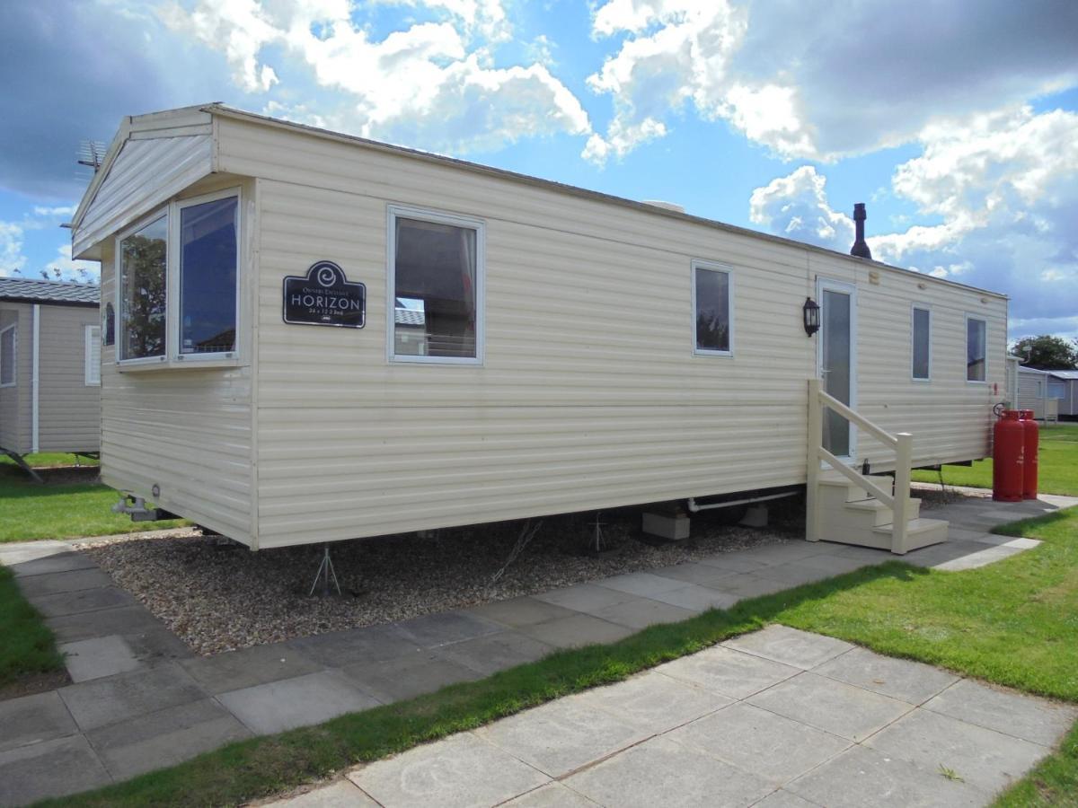 Kingfisher : Horizon Ii:- 8 Berth, Close To Site Entrance Ingoldmells Exterior foto